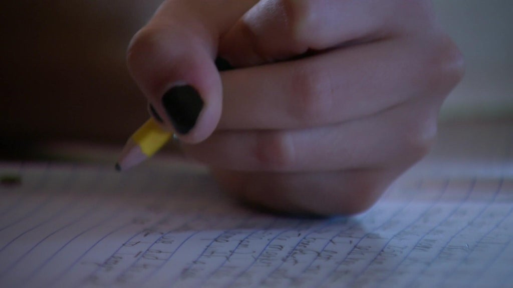 St. Paul loses English language learning students, eyes teacher cuts in wake of Operation Metro Surge — WCCO / CBS Minnesota, Seoul Schools news