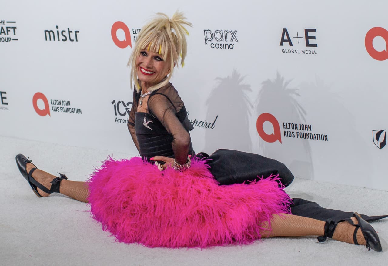 Designer Betsey Johnson takes $7 million SoCal home off the market — Seoul Business news