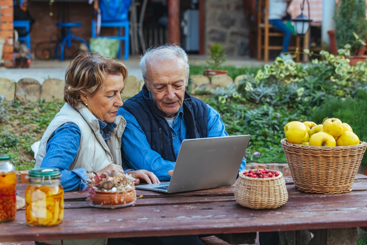 ‘Fancy cars hold no appeal’: My wife and I have a 99% chance of outliving our savings. Why don’t we spend it all? — Seoul Health news