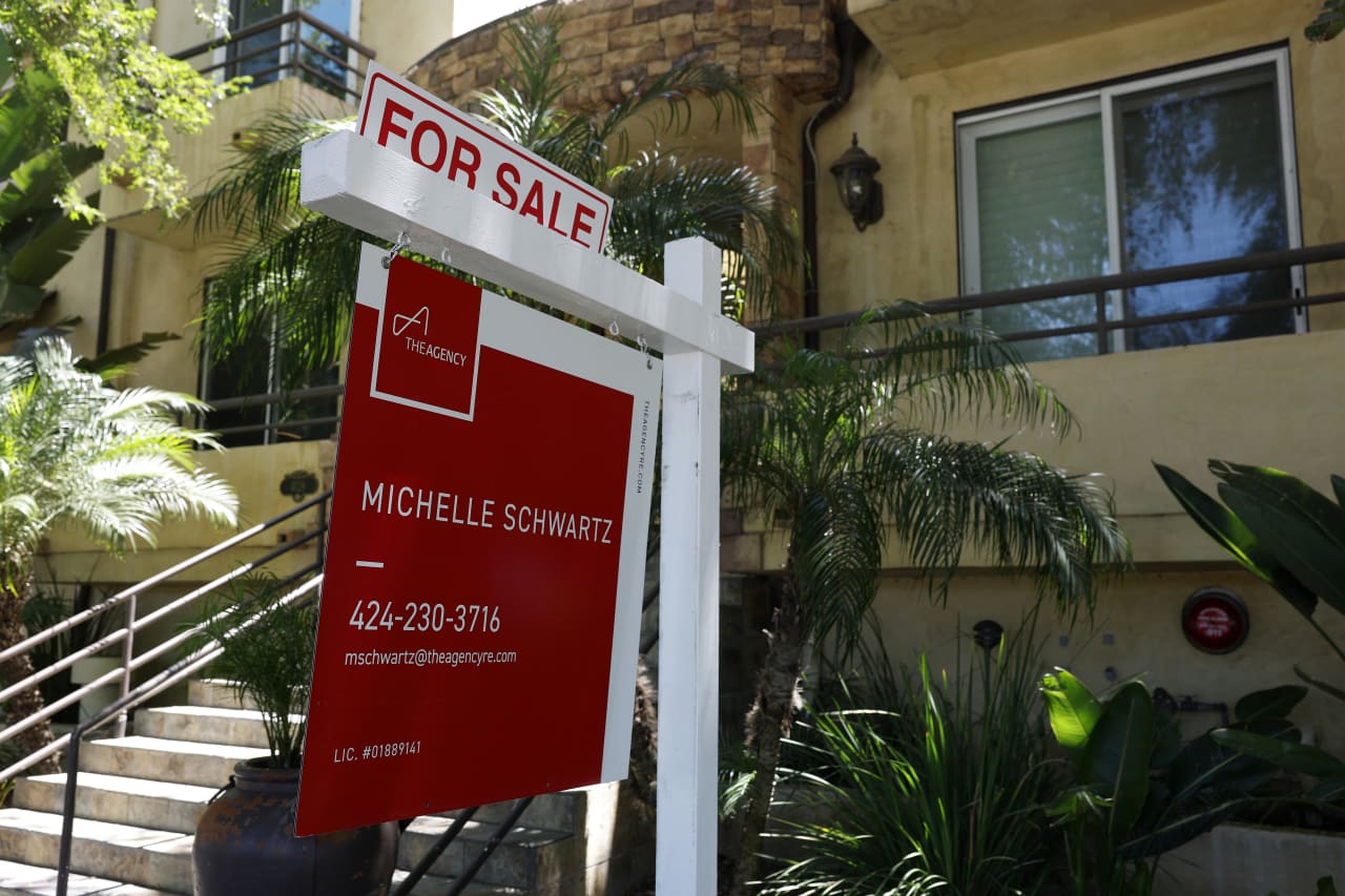 Pending home sales sink to 25-year low as buyers flee high mortgage rates — MarketWatch, Seoul Real Estate news